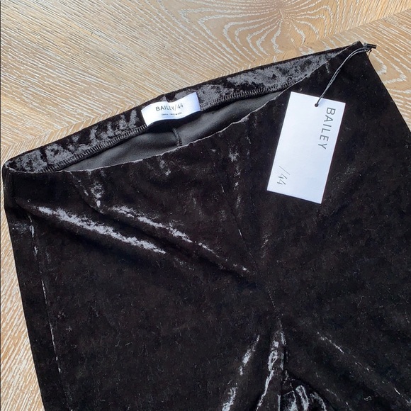 BAILEY 44 PG13 Revolve Black Velvet Crop Pant S - Picture 6 of 8